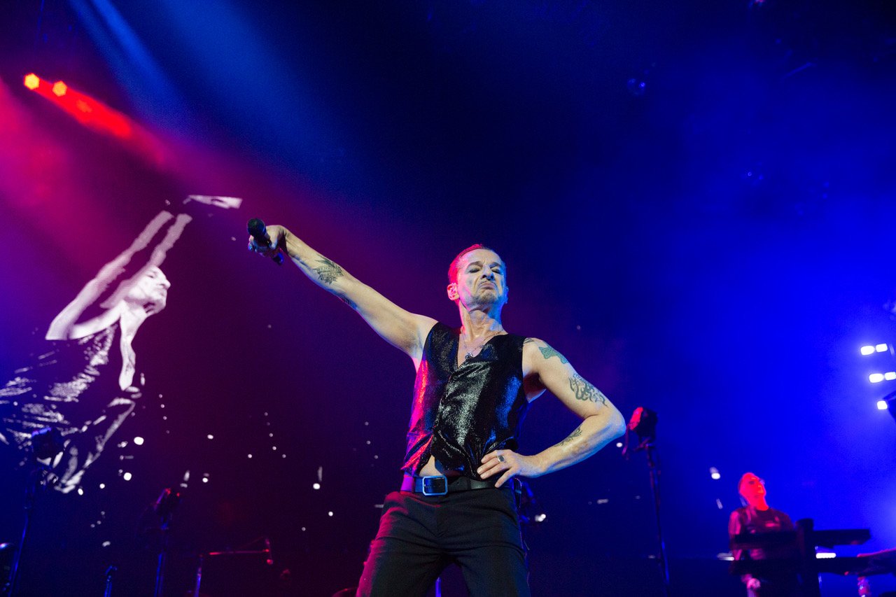 Happy birthday, Dave Gahan of Depeche Mode! Hope your birthday rocks as hard as you do. 