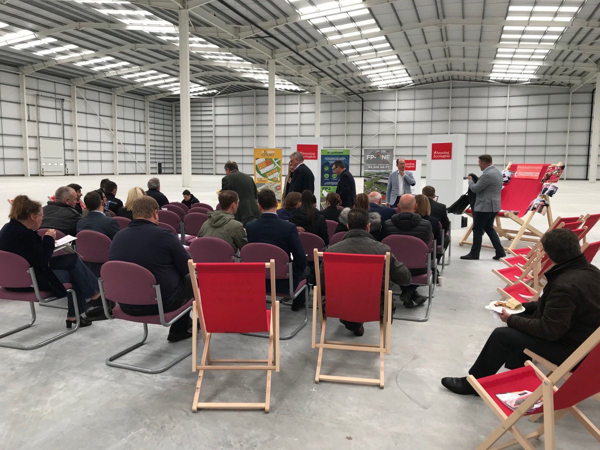 FP One @FrontierParkM65 hosts #AmazingAccrington event this lunchtime. Great event with local businesses. FP One looks amazing.  185,500 sq. ft. logistic warehouse ready for
occupation.  tdawson.co.uk/property-detai…