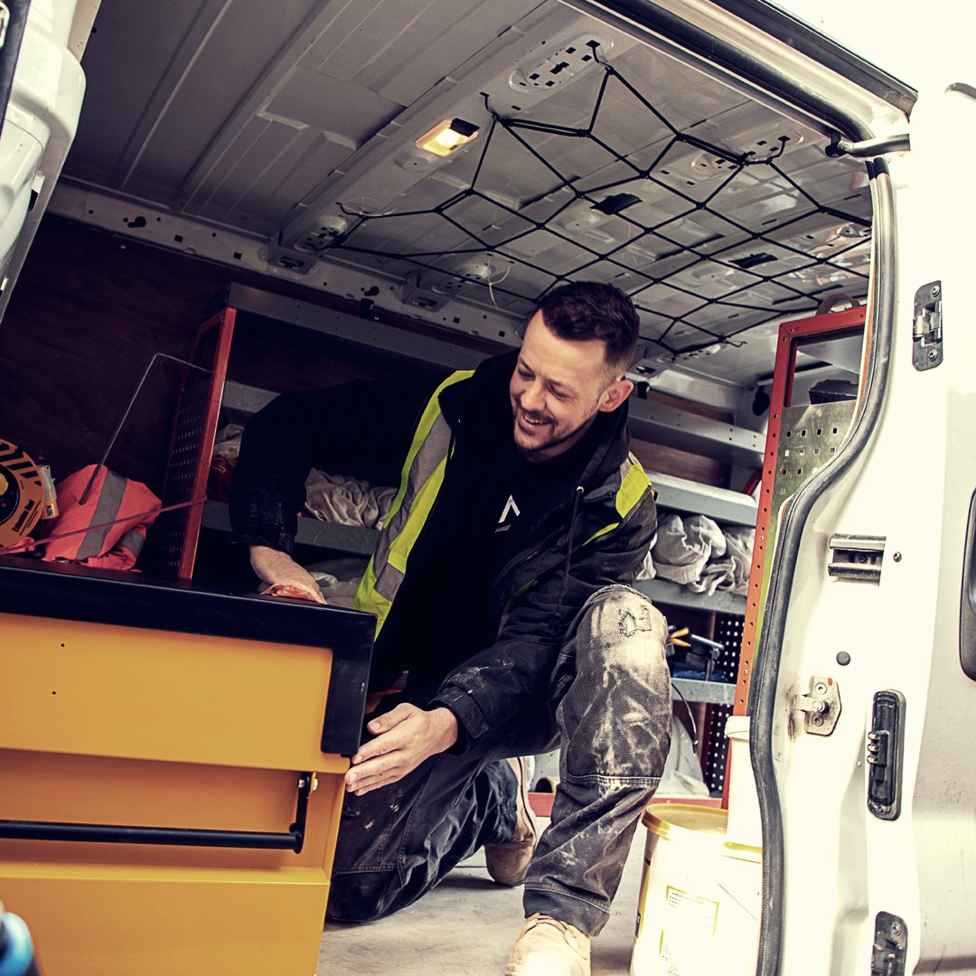 VanVault's tweet image. Approved by Secured by Design and Sold Secure, our newly upgraded Van Vault range has had you covered for over 20 years. 🔒
#VanVault #ToolSecurity #Tradesman #VanSecurity #Storage #Toolbox vanvault.co.uk/about-us?utm_s…