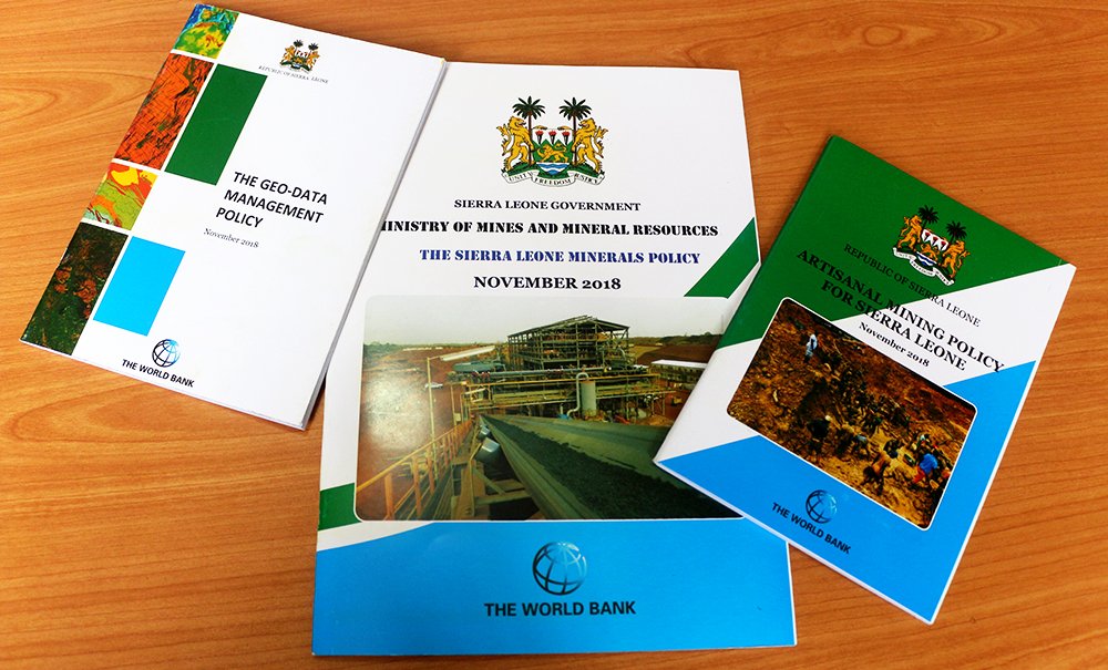 integems's tweet photo. The #SierraLeone Ministry of Mines and Mineral Resources lunch three (3) Mineral Sector #Policies: The Minerals Policy; Artisanal Mining Policy; and The Geo-Data Management Policy.
These policies are to ensure that country maximizes gains from its mineral resource endowments. https://t.co/3YTWLcZ0v5