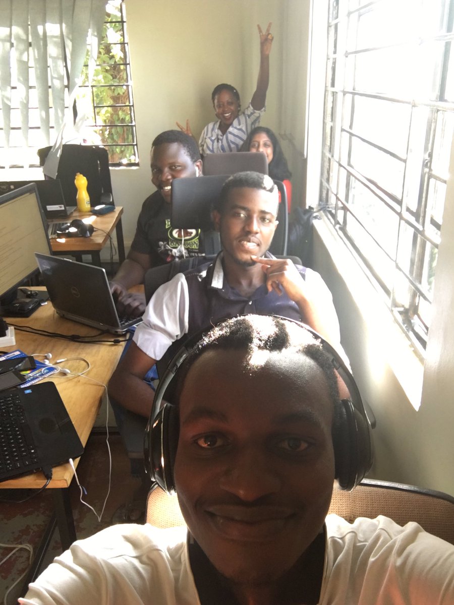 DrBluetoothUg's tweet image. #Bombadier  first commercial flight. Am your pilot