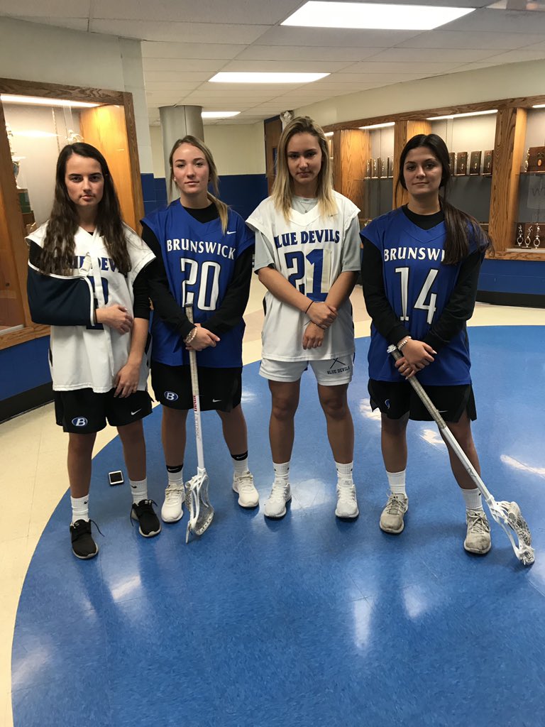 maddie_kurtzz's tweet photo. HAPPY BIRTHDAY!!!!!! hope u have a great day🥳 thanks for being my bestie💓💓i love uuuuu #laxbro #prom https://t.co/rXMTDFd0fA