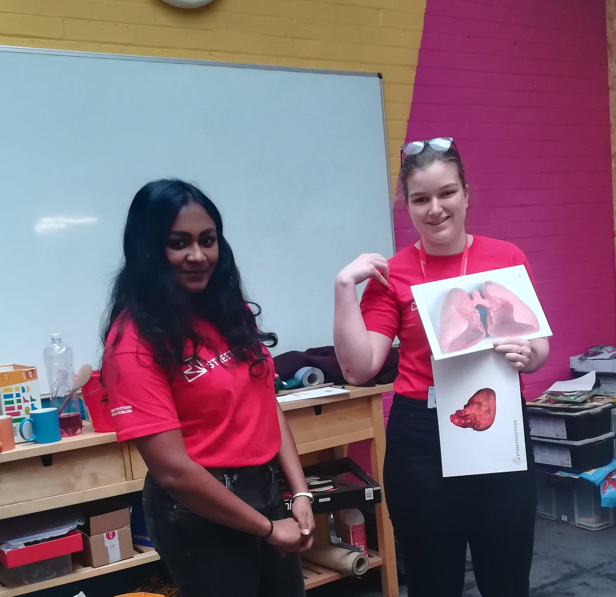 EducationReal's tweet photo. Many thanks to the @StreetDoctors who came to talk to Sneinton mechanics learners at  this week about delivering lifesaving first aid for knife wounds.
#AALERT
#StreetDoctors https://t.co/iLasPEcasp