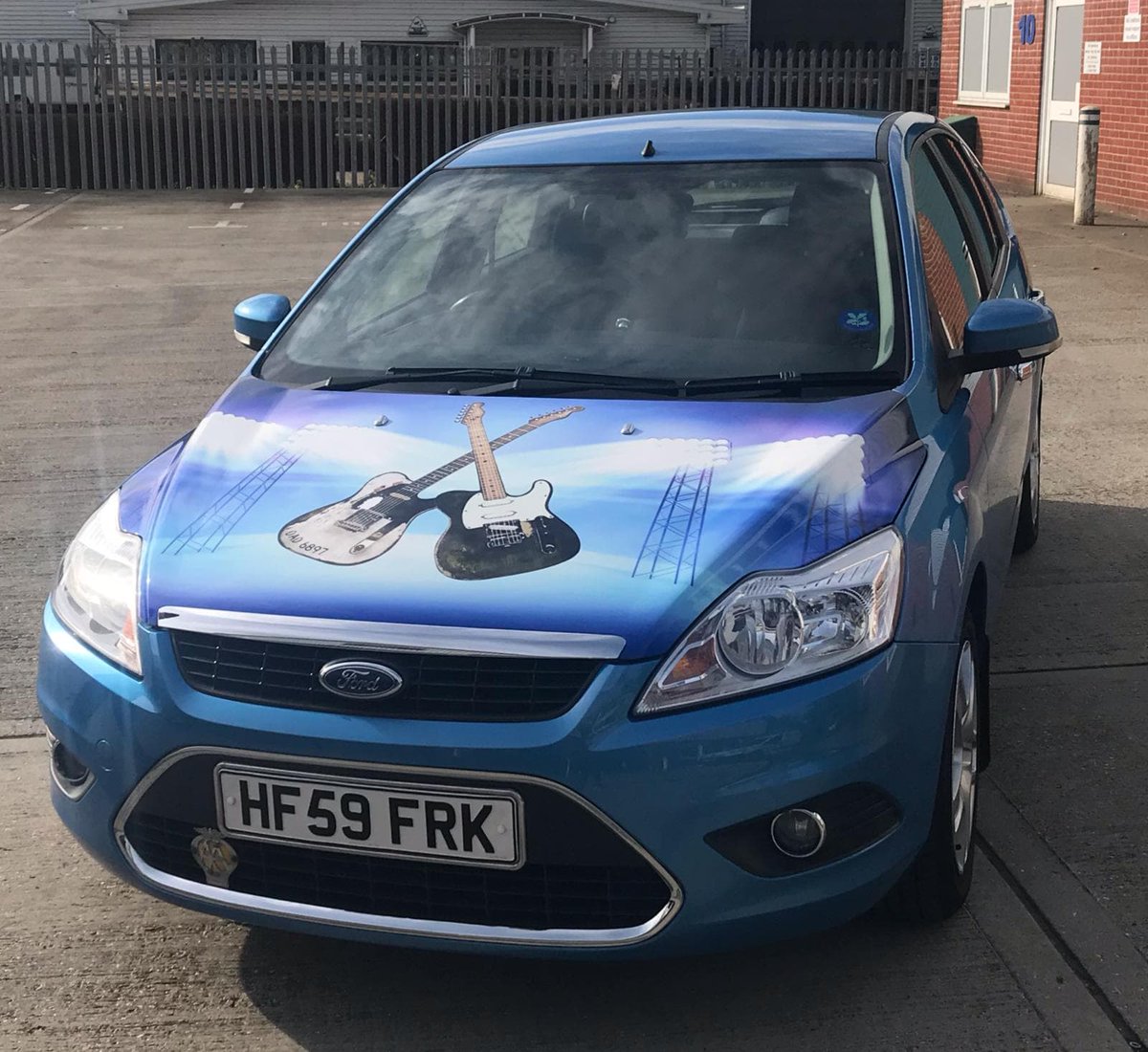 StatementGsLtd's tweet photo. The team completed this really cool bonnet wrap last week. It's really unique and definitely makes the car stand out from the rest! 🎸🎸#carwrap #vinylwrap #bonnetwrap #vehiclewrapping #carcustomisation https://t.co/ODTRDJ0Ew9