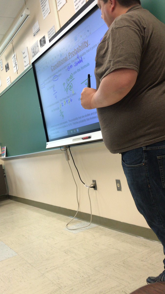 Learning conditional probability today in Statistics. <a href="/kfenlon67/">Kevin Fenlon</a> <a href="/JonTallamy/">Jon Tallamy</a> #stats #math