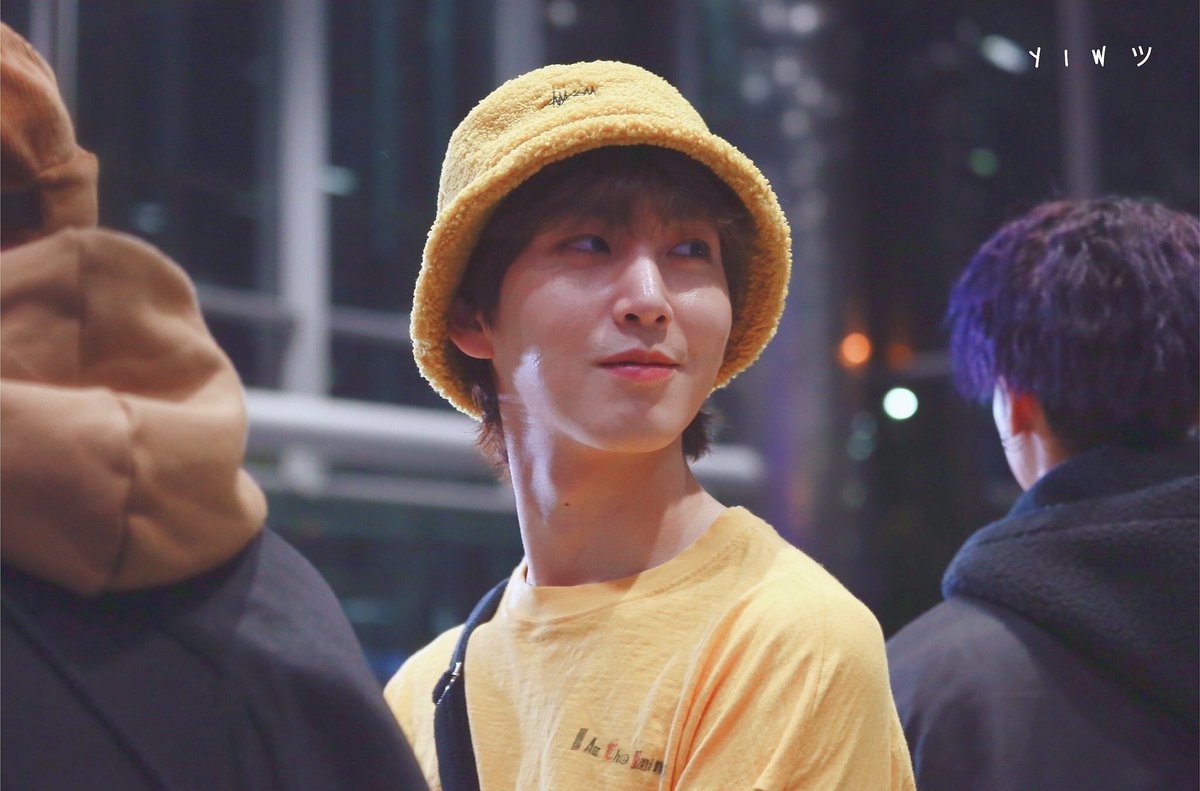 ptgalaxies's tweet photo. ☀️🌼💛
                 and you wonder why shinwon and the sun were never in the same room? look that's shinwon shining on me.
                                   ☀️🌼💛

— #universeselcaday https://t.co/ojGQ77BFZI