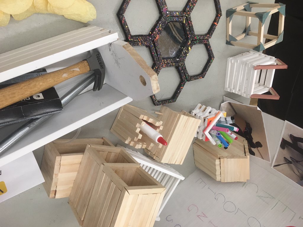yrdsbdlteam's tweet photo. Girls in STEM are thriving at Aurora Grove PS. #YRDSB #yrdsbinnov8 #YRDSByes https://t.co/ogX1nHVIGs