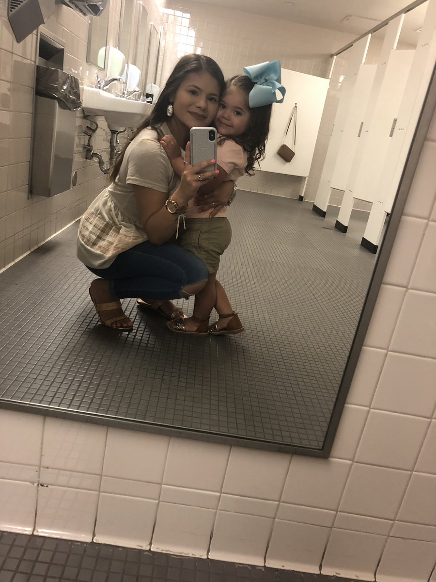 __mamades's tweet photo. Bring your baby to school day ☀️💓 https://t.co/fGWYGtuzkW