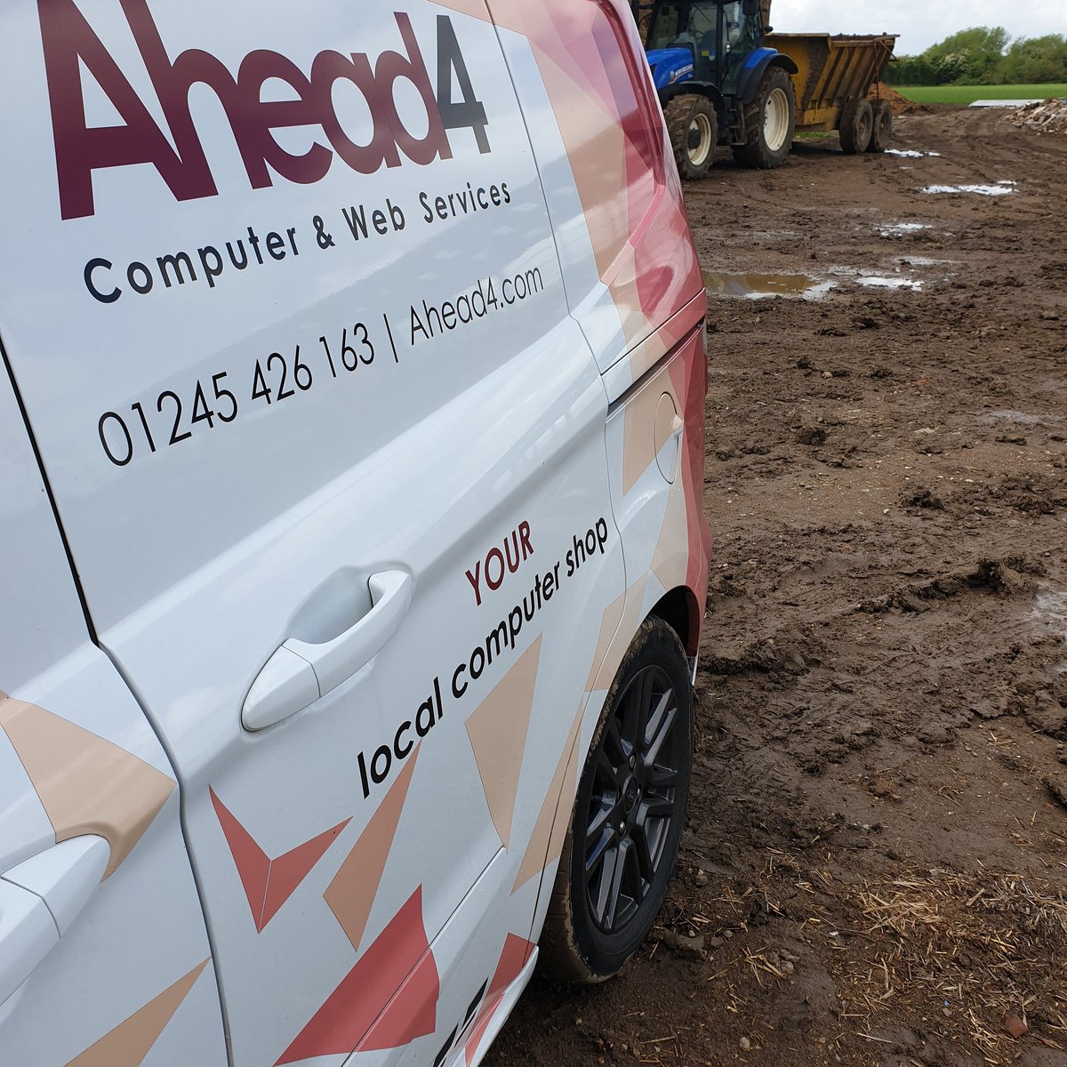 ahead4ltd's tweet photo. Not all IT is in an office.

We cater to all of your IT needs, indoors and out!

#Ahead4 #OutdoorsIT #MuddyIT #Ahead4Outdoors https://t.co/MrQ0eV6aDa