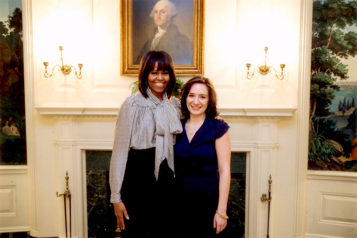 TexasScience's tweet image. #TBT Alumna Marissa Duswalt Epstein with former First Lady @MichelleObama in 2013, when she was Associate Director for Obama’s Let’s Move! Program.

🎓 Epstein will speak at our 3:30 #CNSGrad #UT19 Commencement Ceremony on May 25.
Learn more at txsci.net/2vKtLv8