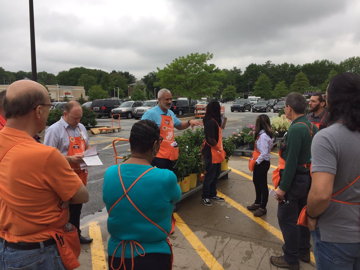 Jackie_G_Mest's tweet photo. Thank you @b_mungul and @HDguyDE for a great DBW/DHRM walk! And great job Jerry for being recognized on all youโve done in D28! #HD1602 #BuildToBringIt #D164OrangeProud @1602SM @PaulDeveno @watlock5 https://t.co/izdLFB1NWS