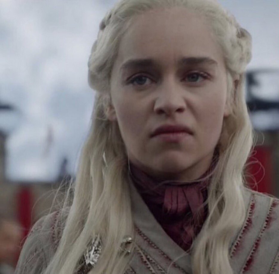 Cuando amaneces con la noticia de que encargarán a Pemex (que no ha construido nada en 40 años) la refinería de Dos Bocas, porque otras empresas consideraron inviables los costos/tiempos decretados por un presidente alejado de la realidad. Y harán “dracarys” con nuestro dinero.