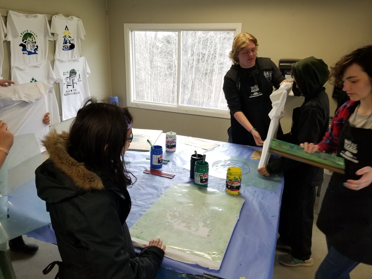 MrHarding25's tweet photo. Making our own Muskoka shirts at the art station! @muskokawoods https://t.co/LZGxTk0B7n