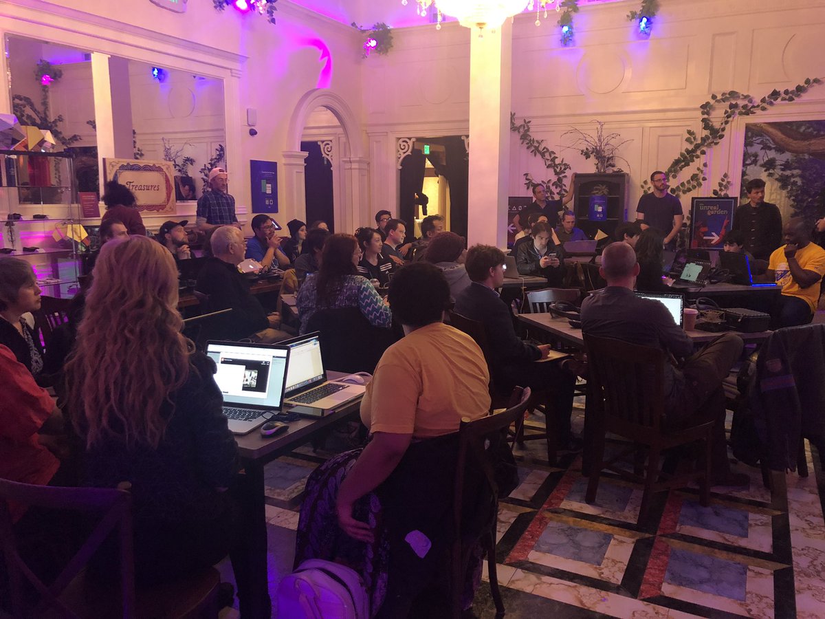 LeilaCNX's tweet photo. @OnedomeGlobal’s first “Creator Days” was a sellout success. We had 40 students learning how to build Augmented Reality experiences. Thank you to Enklu for co-hosting and teaching such a stellar class with a great line-up of guests. #onedome #enklu https://t.co/Izsgd5pe3q