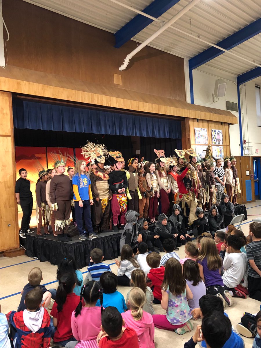 Gregor212 tweet media