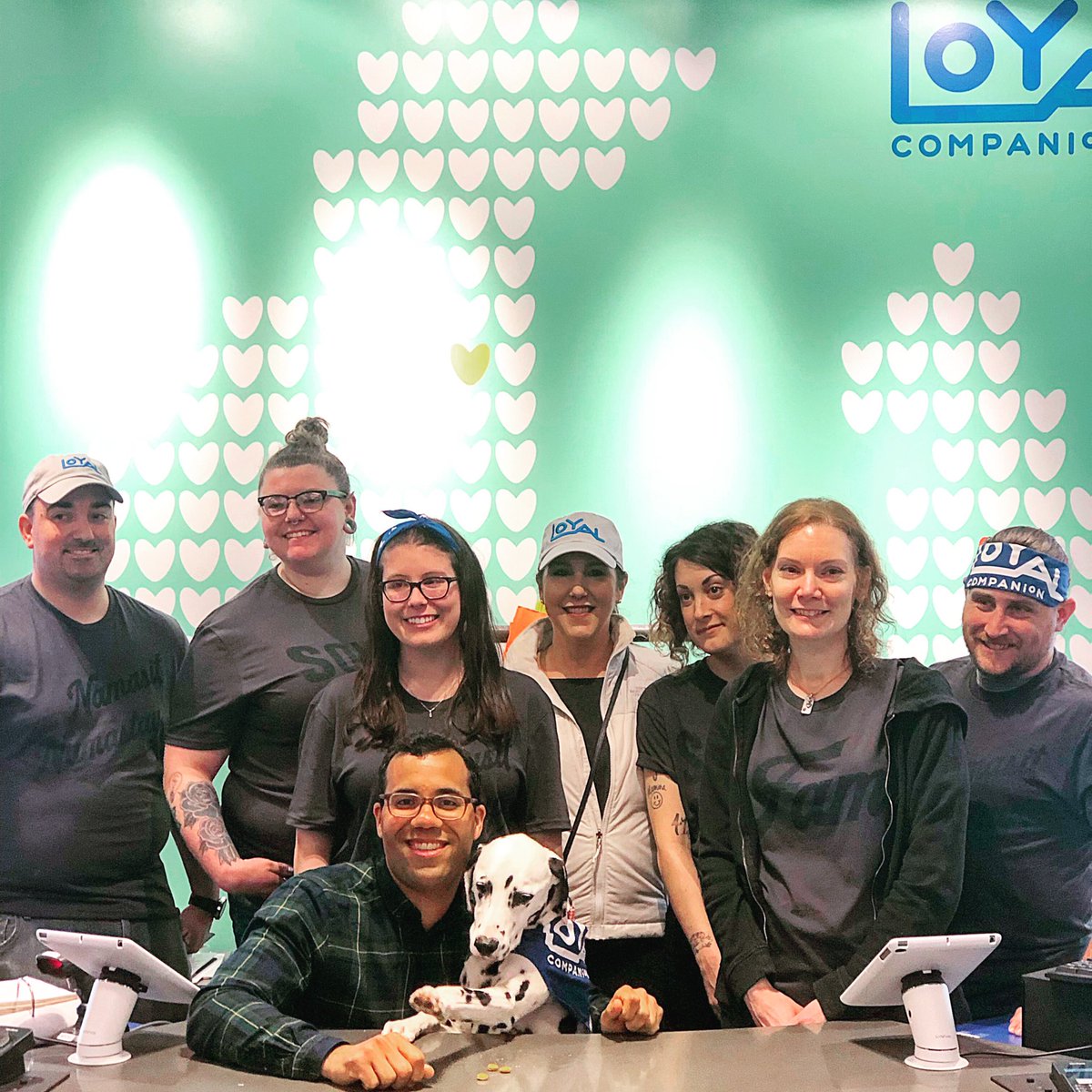 erniespotted's tweet photo. #Throwback to all the furiends I made @LoyalCompanion_’s grand opening. The staff was friendly &amp; helpful and the selection &amp; services were spot on. Want 20% off your 1st order? Click this link &amp; use promo code FIRST20! https://t.co/JjhG1hhfdl #LoyalCompanion #barklesslickmore #ad https://t.co/QXt3umfePp