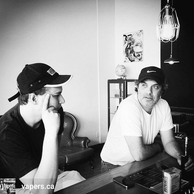 #TBT from the day that <a href="/kennyhotz/">Kenny Hotz</a>  from #Canadas hit show #KennyVsSpenny visited the <a href="/vapersonbloor/">Vapers.ca</a> lounge for a taste or two!

#ThrowbackThursday
#bringbackkvs #vapecrew #vapenation #toronto #bloorstreet #6ix #yyz #tdot #vapelife
#torontovape #vapeshop #vapeon