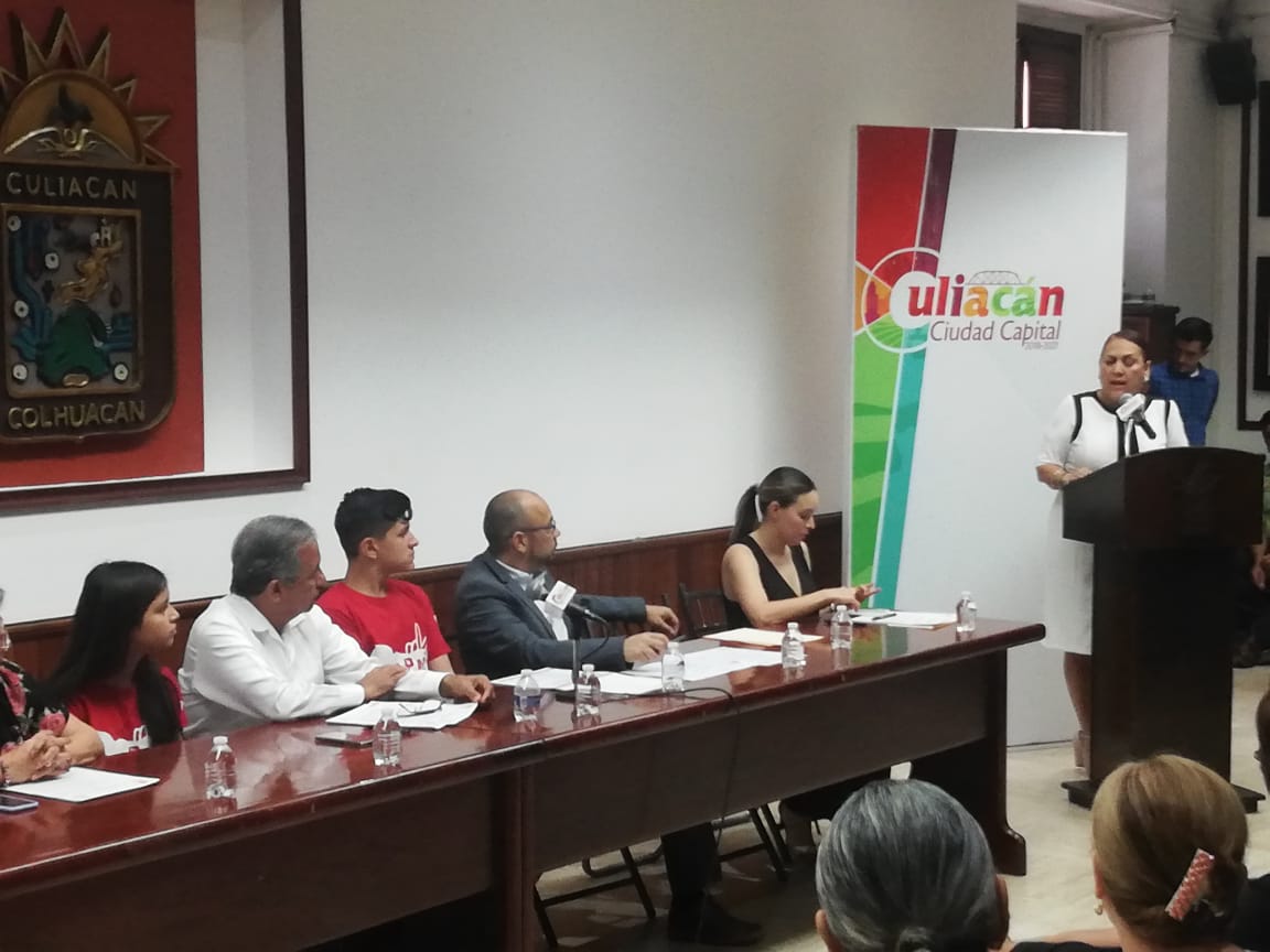 RedPazMXSinaloa's tweet photo. Ayer, se llevó a cabo la reinstalación del #SIPINNA en el municipio de Culiacán. Nuestros compañeros Ángeles y Alejandro tuvieron la oportunidad de estar presentes y participar en la ceremonia, exponiendo la importancia de la participación juvenil. @SIPINNA_MX @SaveChildrenMx https://t.co/CoPmi1lXCb
