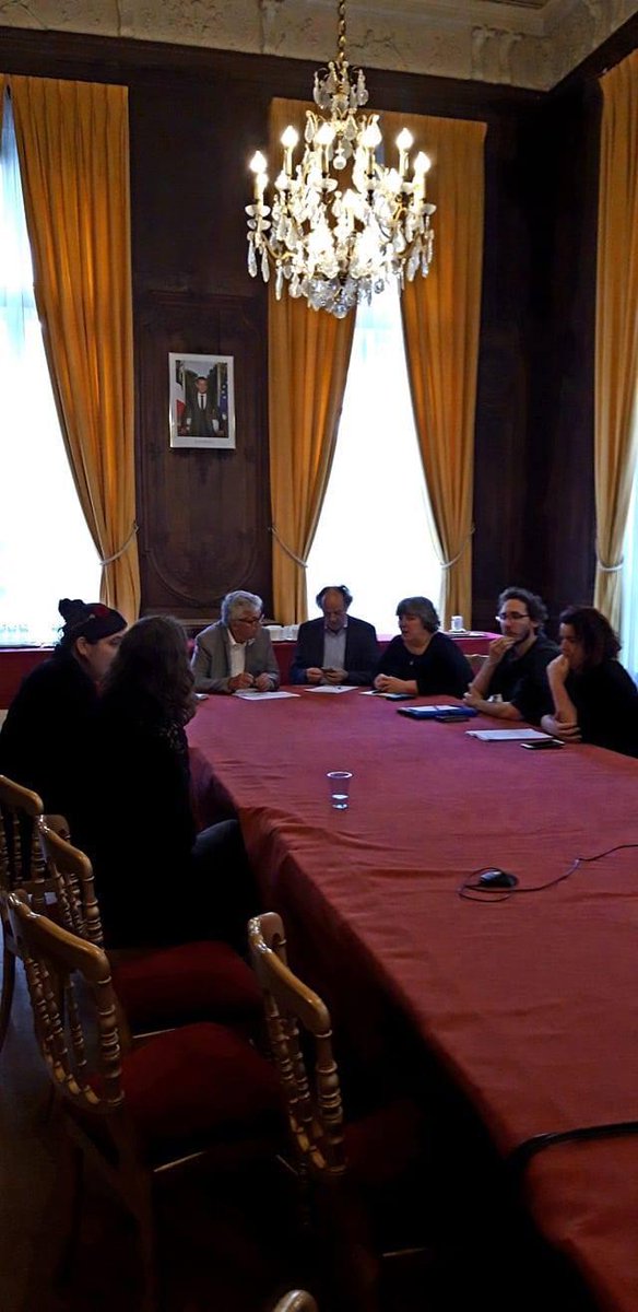 FNSF's tweet image. Rendez-vous à l&apos;@Elysee avec Marie Fontanel, conseillère Solidarités et Santé du Président de la République pour parler de la scolarité des jeunes sourds, mais également sur la citoyenneté et l&apos;accessibilité, avec la présence de :
@FNSF 
ANPES
ANPEDA
MDSF
UNAPEDA
@UNISDA_STT