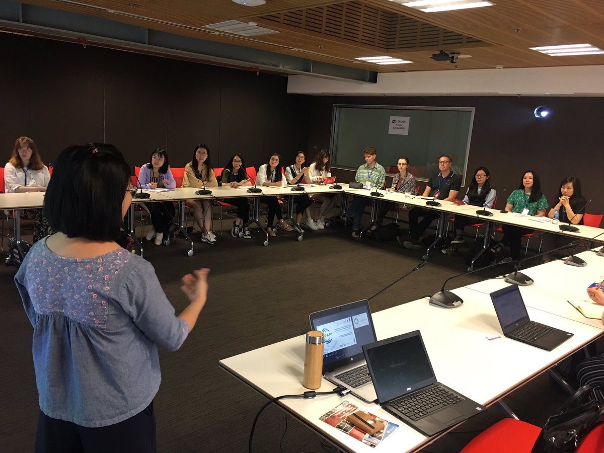 PAPI_Vietnam's tweet photo. #PAPIvn findings shared by @dthu77 with Masters students from Uni College Dublin and Vietnam National University along with SDGs, human rights and business shared by @seantloc. IrishAid has been contributing to the funding package for #PAPIvn since 2018. @MoranCait @WiesenC https://t.co/cXIX4ufbLX