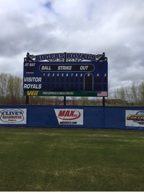 ROYBABaseball's tweet photo. Scoreboard BABY!
#goodtobearoyal
#RoyalFamily https://t.co/5CcwQvSv3K