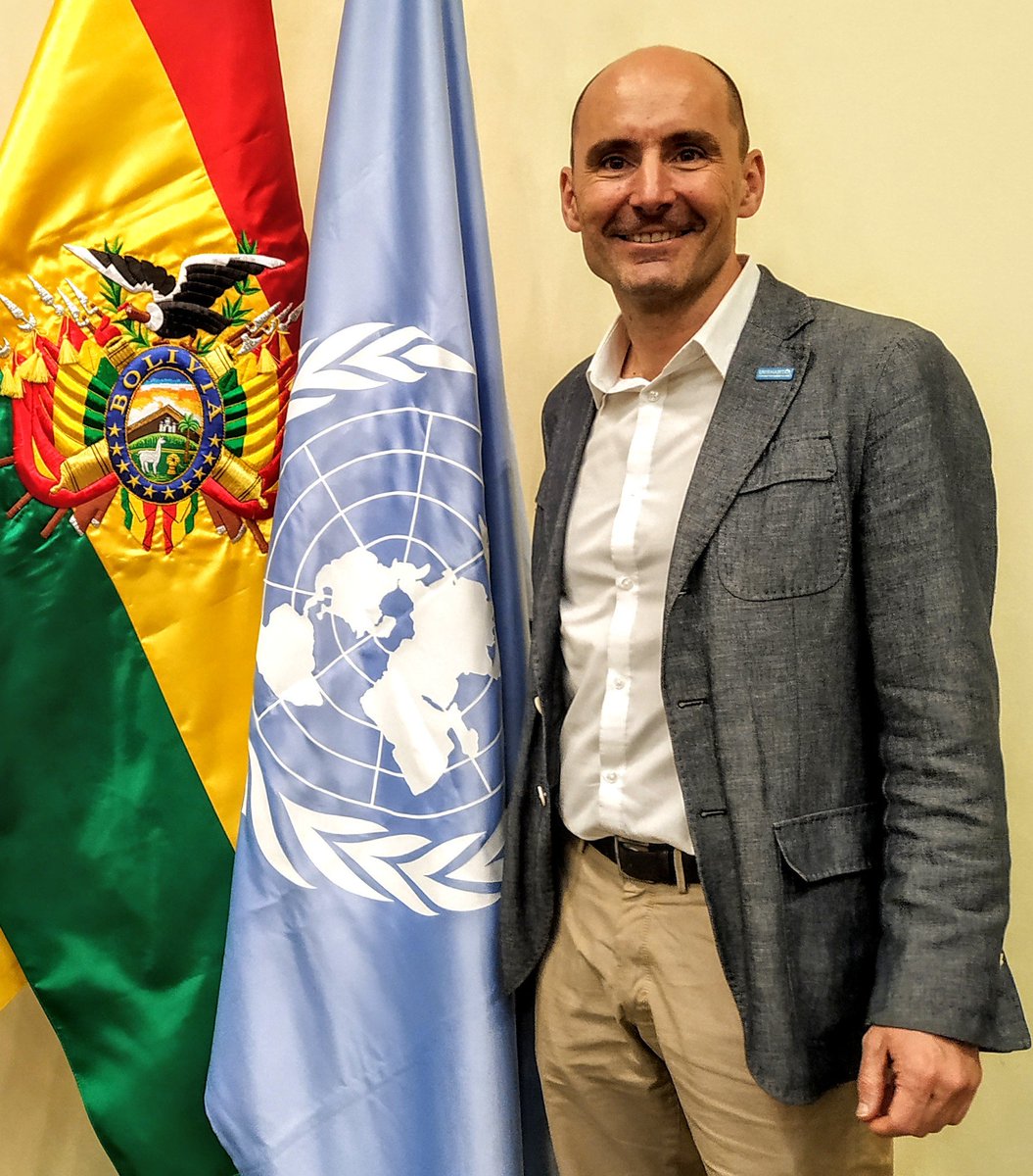 #ForoInternacionalDeCiudadesIntermedias
#SergioBlanco, Coordinador Nacional de <a href="/ONUHabitatBOL/">ONU-Habitat Bolivia</a>: "Una política de ciudades no puede construirse sin escuchar las voces de las ciudades que generan el vínculo. Necesitamos involucrar a las ciudades intermedias en la #PNDIC" 
<a href="/RafTuts/">Rafael Tuts</a>