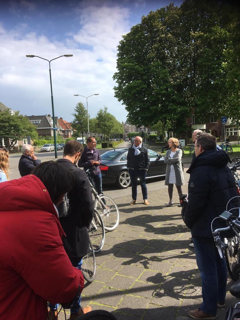 De paden op de lanen in! Fietstocht raadsleden langs diverse onderhoudsprojecten openbare ruimte. #GRBRontour #kenjestad #BREDA