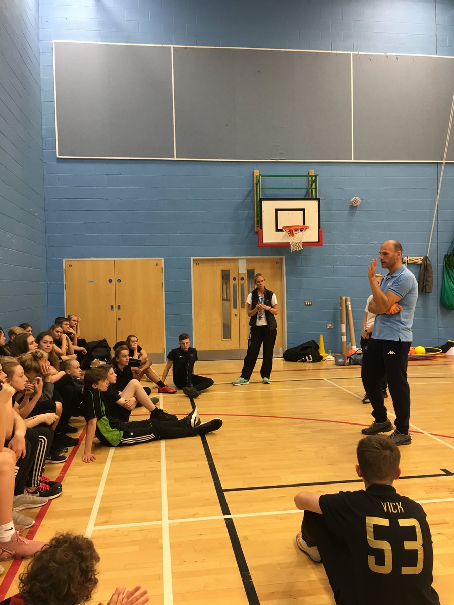 STEP into SPORT with @tobygarbett inspiring our talented sports students.  Big thanks to @strange_sports & @ValenceSchool for organising & to @SevenoaksSchool & @CeChevening for being part of our day. #leadership #getinspired #sport