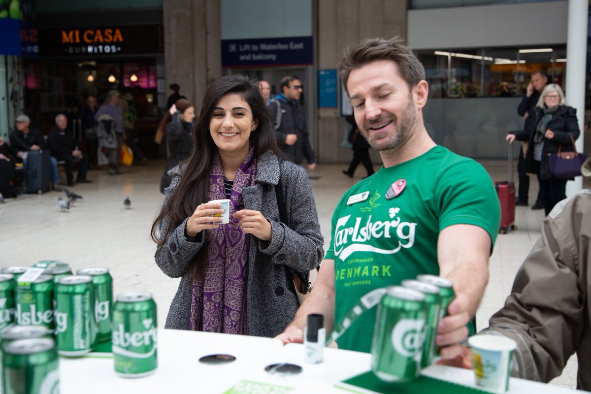 SpaceandPeople's tweet photo. Probably the most honest sampling yet! @CarlsbergUK reactivated their rebrewed Danish Pilsner by sampling free cans at this mini brewery setup inside @LondonWaterloo last week!!!
#probablythebest #newbrew #danishpilsner #brandactivation #activation #sampling #drinksampling https://t.co/sFr4JtS2rY