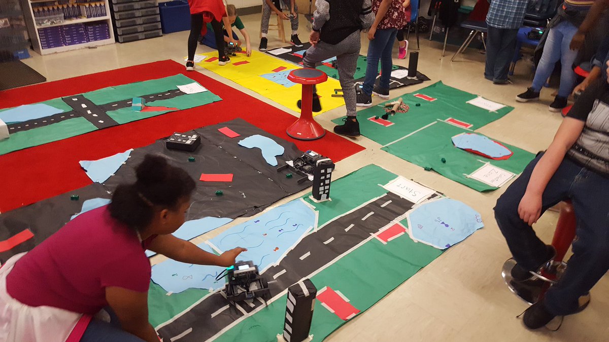 mrstolberg's tweet photo. Belvidere 5th grade students have been working hard designing, building, and testing model disaster sites and robots to clean them up for our #pltw unit. Great creativity, problem solving and real world application going on here. #WeAreGrandview https://t.co/t4dEH7T9D6