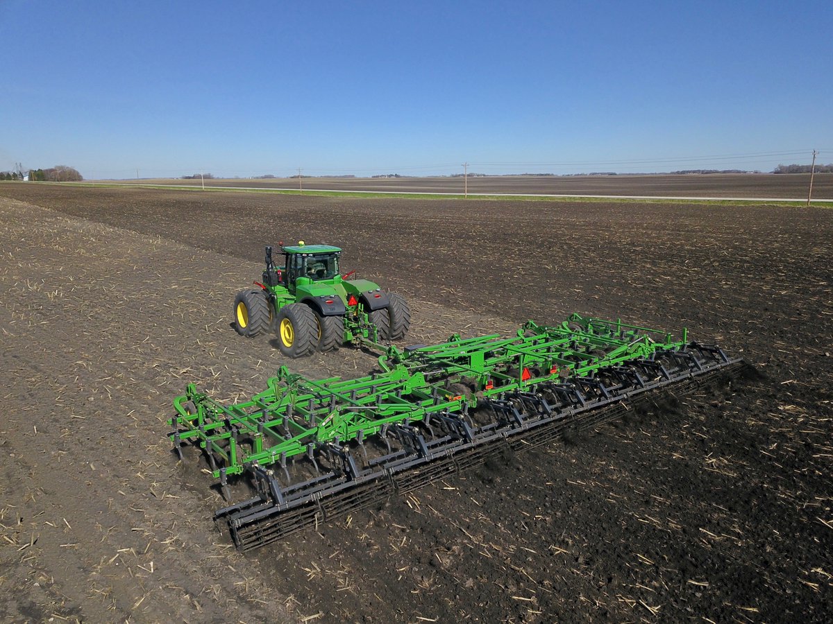 YostFarmInc's tweet image. Got in a little field action earlier this week for the first time. #wetspring
