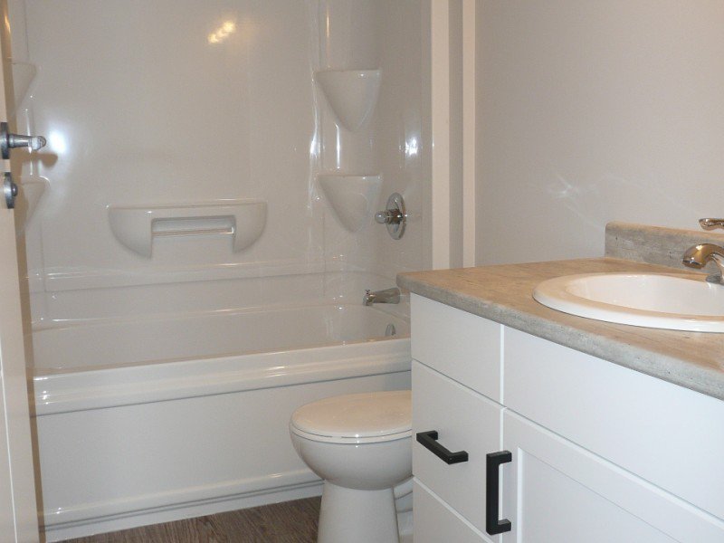PropertyGuideMB's tweet photo. OPEN HOUSE 

Sat, May 11 1-3 PM

New 1321sf bungalow! 3 bdrms &amp; 2 baths, Peninsula kitchen w/ walk in pantry. Abundance of natural lighting, personal ensuite &amp; WI closet. Main floor laundry, A/C &amp; rough in central vac. New home warranty! 

Open house info: https://t.co/BH5vWrO8gR https://t.co/JqqQXZenR7