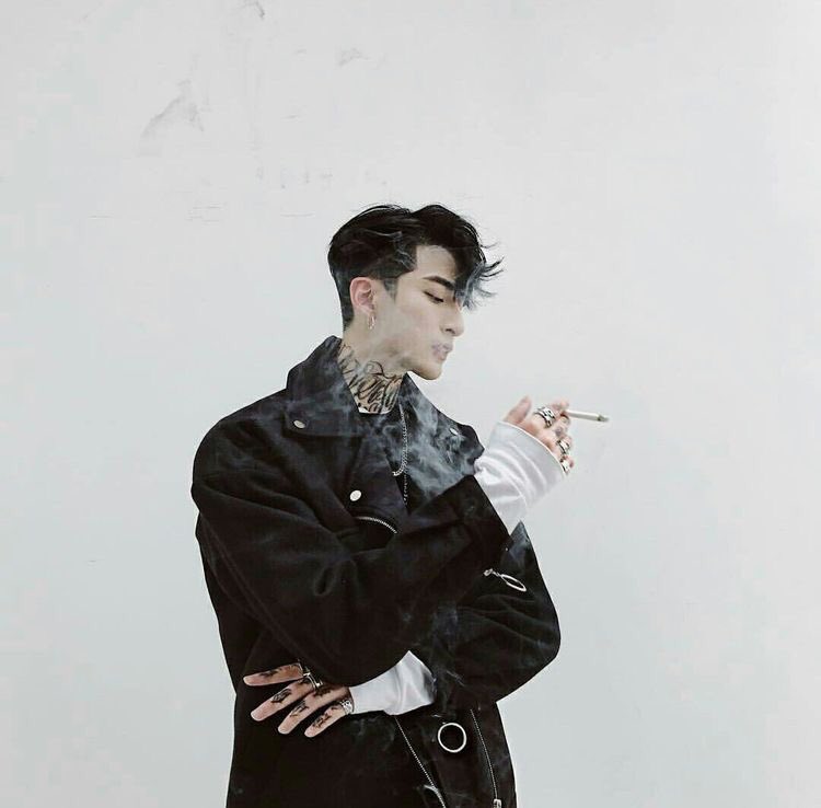 vampirioca's tweet photo. ⠀⠀⠀
⠀⠀⠀⠀⠀⠀『 🚬 』

⠀⠀⠀ https://t.co/ORaArGGyRQ