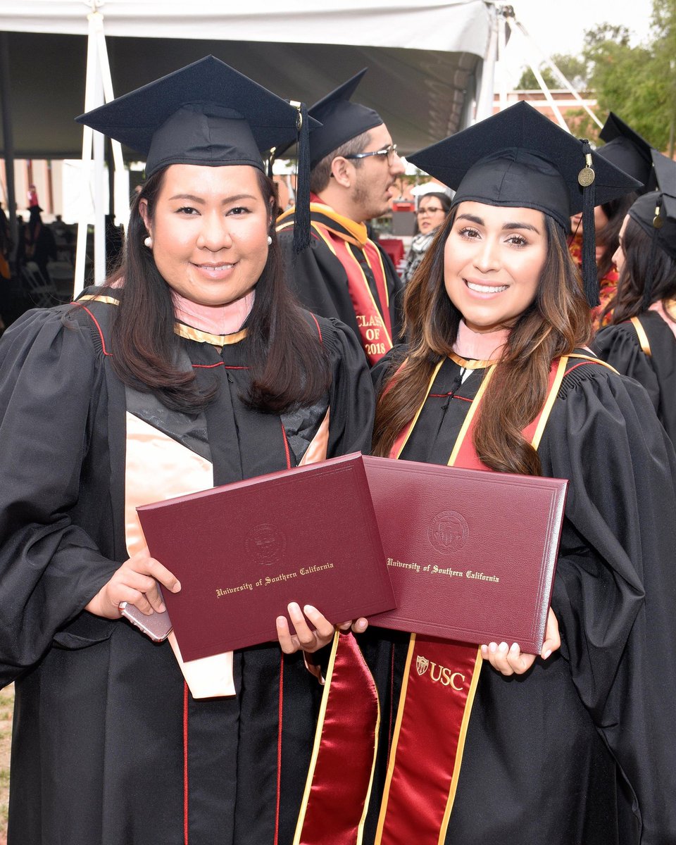 #tbt with a few of our favorite @USC MPH 2018 grads. 
USC Commencement is just 1️⃣day away.💛♥️🎓

 #uscgrad #MPHdegree #healthcarepolicy #publichealth #publichealthmajor #globalhealth #GeoHealth #healtheducation
