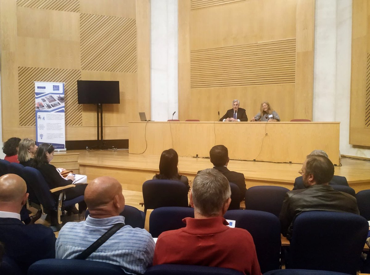 GrupoCPHE's tweet photo. El Alcalde de #Ávila inaugura el X Forum #CiViNET España y Portugal, que se celebra hoy y mañana en el Auditorio Nacional de San Francisco, con el título: “Personas que se mueven, ciudades que cambian. Accesibilidad, movilidad y transporte entornos urbanos” #CiudadesPatrimonio https://t.co/HeuVa7GLIF