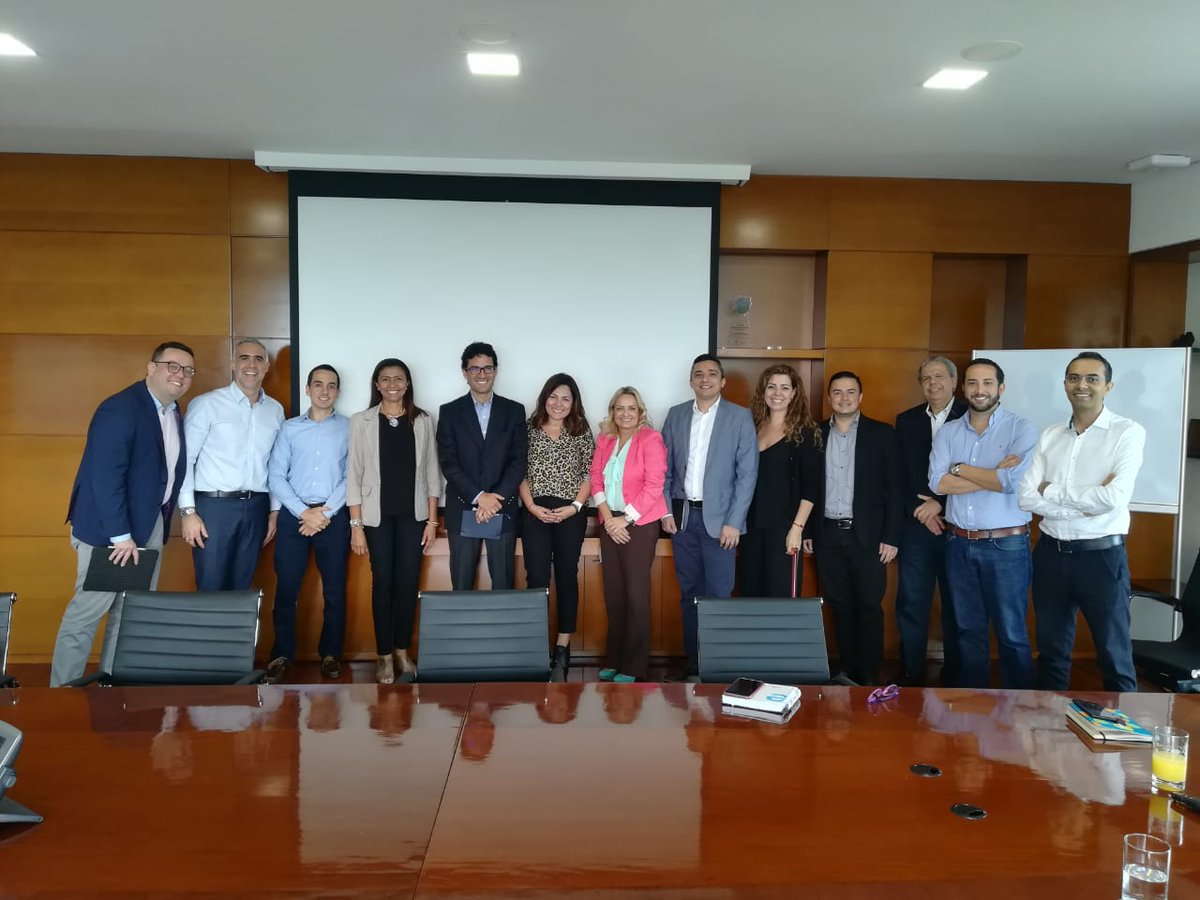 marcelocataldo's tweet photo. Escuchar, aprender y construir juntos es el objetivo principal del #ClientCircle. Muchas gracias a ustedes por hacerlo posible💪 https://t.co/98180hDcpa