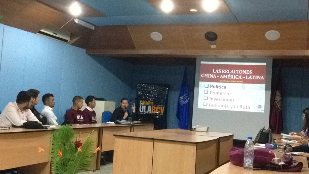 Las relaciones China- América Latina <a href="/GEEA_ula/">Grupo de Estudios Económicos sobre Asia</a>  <a href="/norbertmolina/">Norbert Molina-Medina, Ph.D.</a>