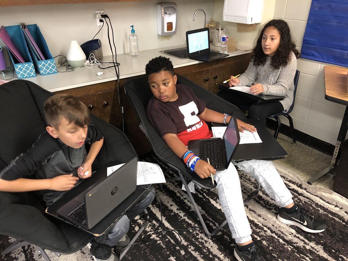 SSchofield13's tweet photo. Having fun “escaping” in math! #escaperoommath #proudteacher https://t.co/eFyN1jvxcR
