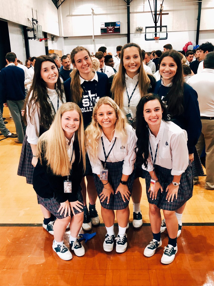 CougarVballers's tweet photo. Is it official yet? Can’t wait to see what our 2019 seniors do in their last season as Cougars!! 🤩✨ #ringmass https://t.co/xzEDVIr2tY
