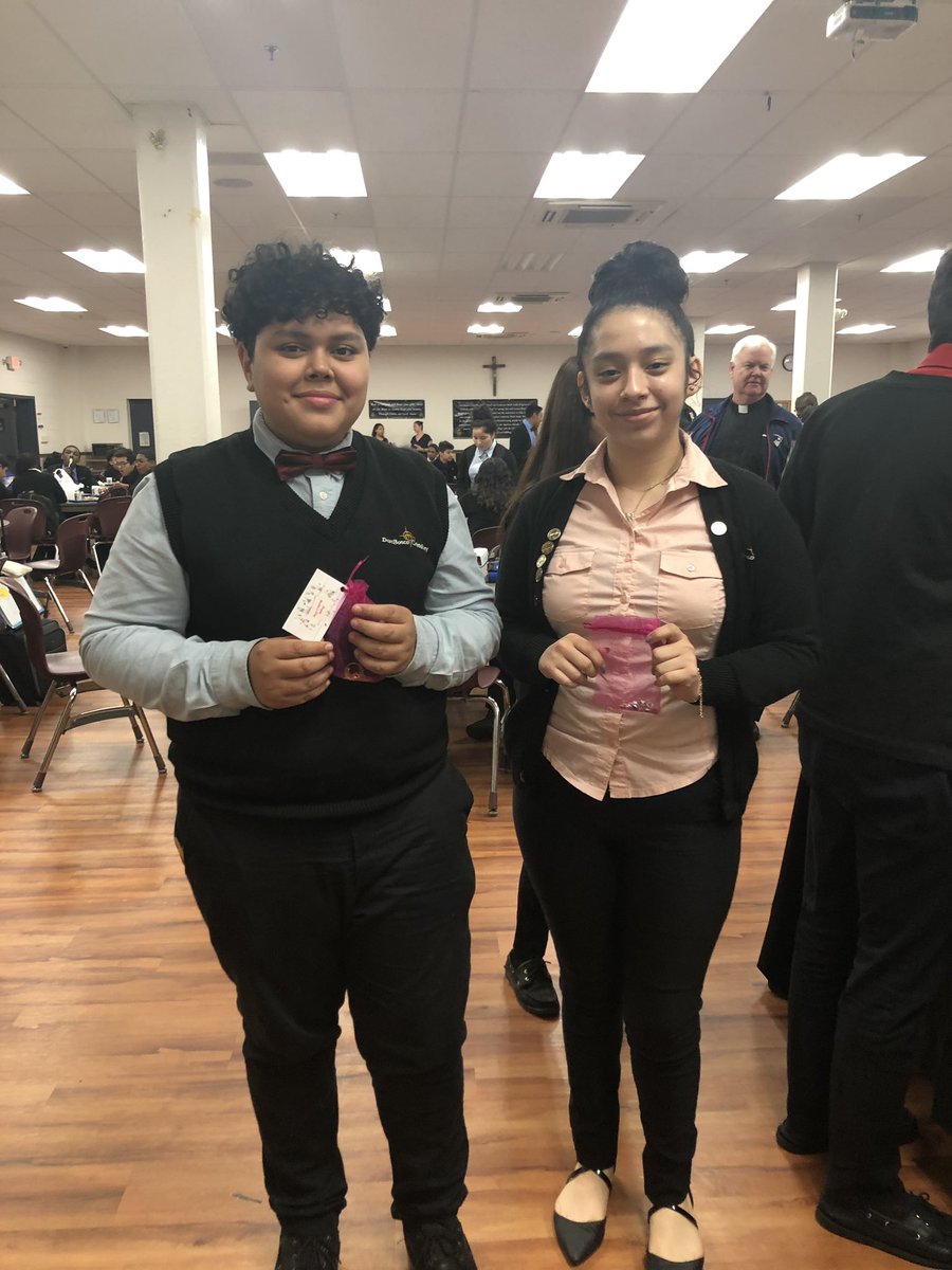DonBoscoCR's tweet photo. We are so blessed by the good will &amp; generosity of our friends at @Boland_HVAC. They have brought over 400 pieces of jewelry for our students to give to their mothers on Mother’s Day #ProjectSparkle https://t.co/aVBtYrtjQO