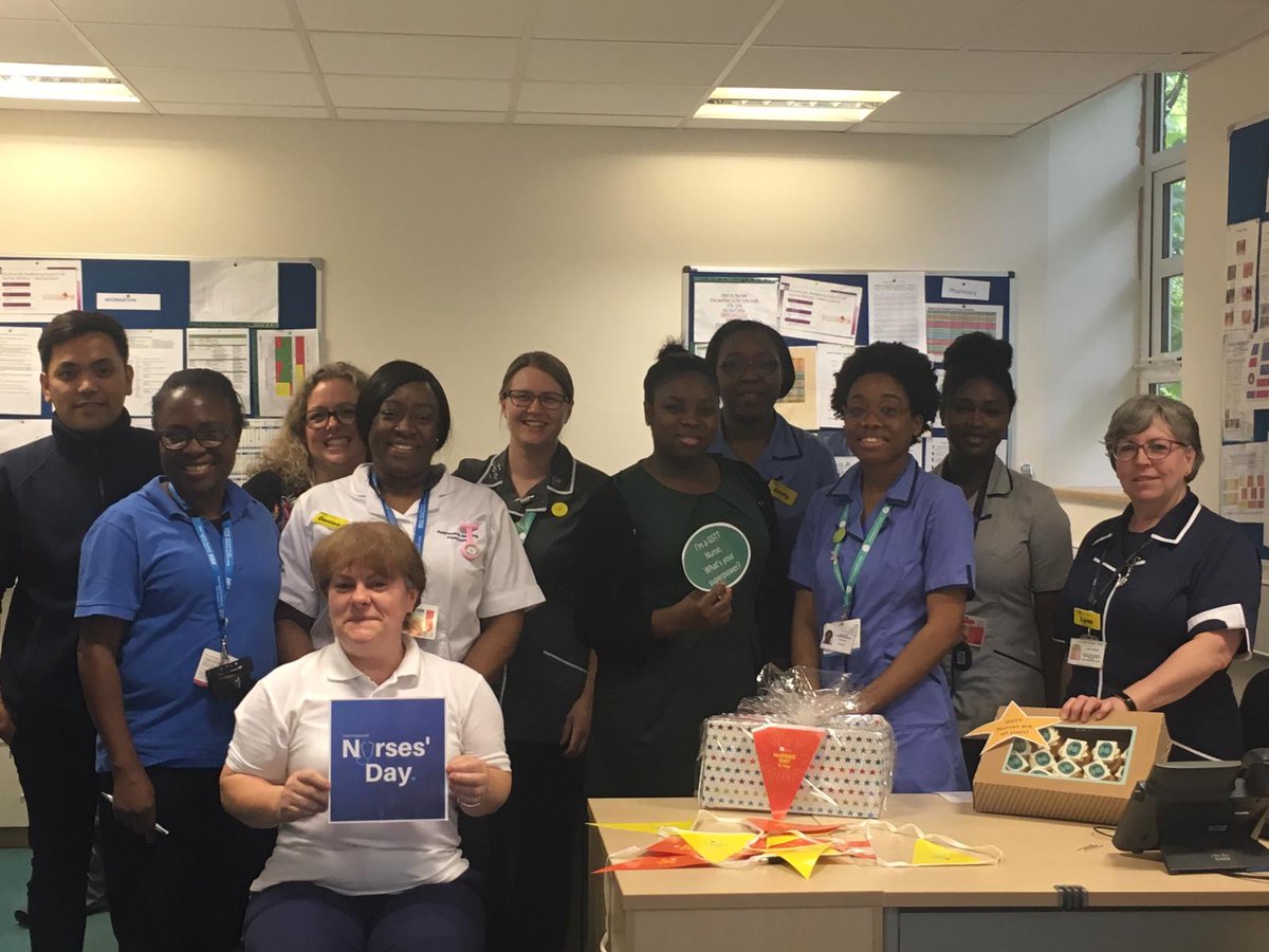 GSTTnhs's tweet photo. We’re celebrating #NursesDay in our community sites today. Find out more about our at home nursing team https://t.co/ln74wKGfZJ #InternationalNursesDay #ThankYouNurses #NursesDay2019 👩🏻‍⚕️👨🏻‍⚕️👩🏽‍⚕️👨🏽‍⚕️👩🏿‍⚕️👨🏿‍⚕️ https://t.co/rtGBo1VVic