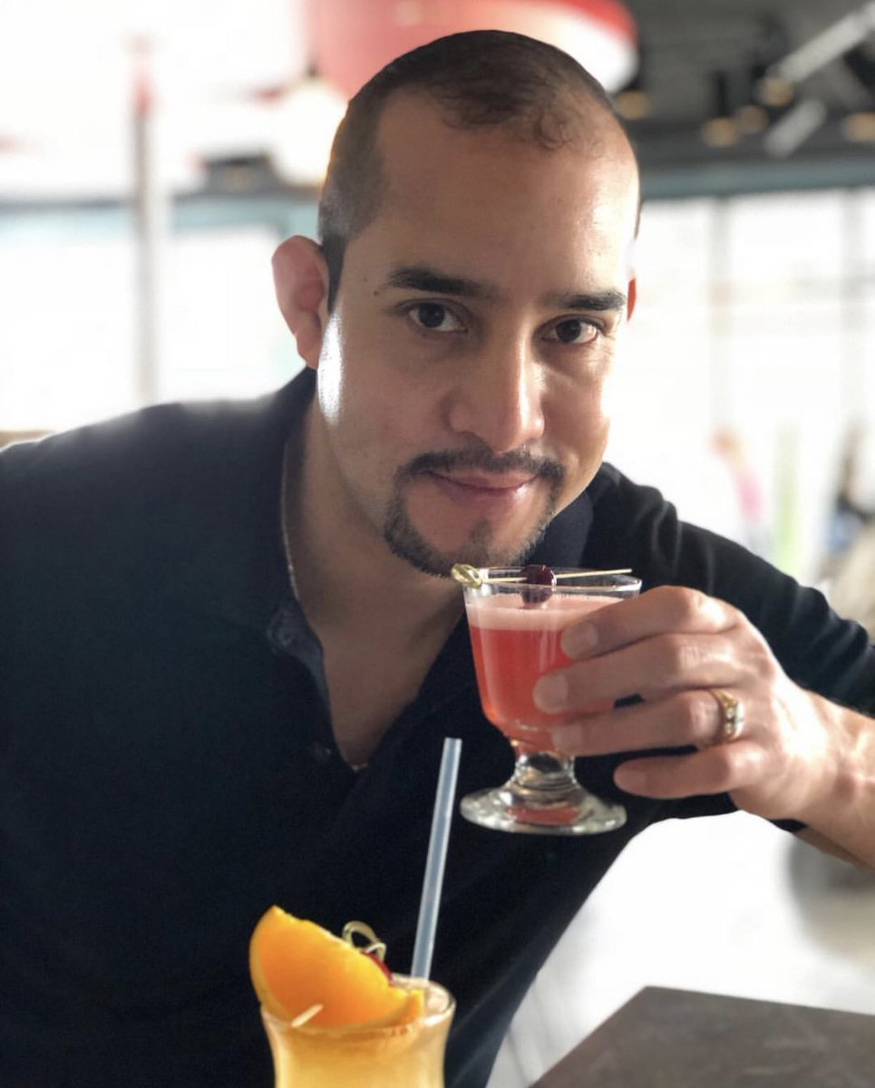 longfellowgrill's tweet image. #tbt we ❤️ you Jose!!!
#longfellowgrill #suave #lgfamily