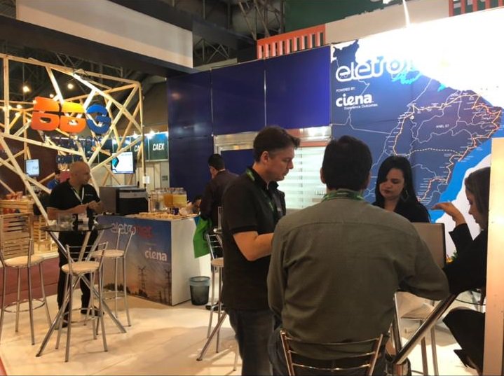 capitalinforma's tweet photo. O evento do Future ISP Olinda, que teve início ontem, dia 8, e segue até sexta-feira, dia 10, contou com a participação da #Eletronet. A empresa que oferece serviços de transporte de dados e trânsito IP para as operadoras de #telecomunicaçoes, é cliente da @capitalinforma . 👀👇 https://t.co/o4j2qFcFBW