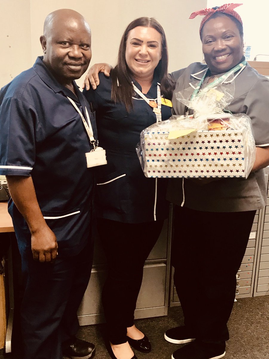 GSTTnhs's tweet photo. We’re celebrating #NursesDay in our community sites today. Find out more about our at home nursing team https://t.co/ln74wKGfZJ #InternationalNursesDay #ThankYouNurses #NursesDay2019 👩🏻‍⚕️👨🏻‍⚕️👩🏽‍⚕️👨🏽‍⚕️👩🏿‍⚕️👨🏿‍⚕️ https://t.co/rtGBo1VVic