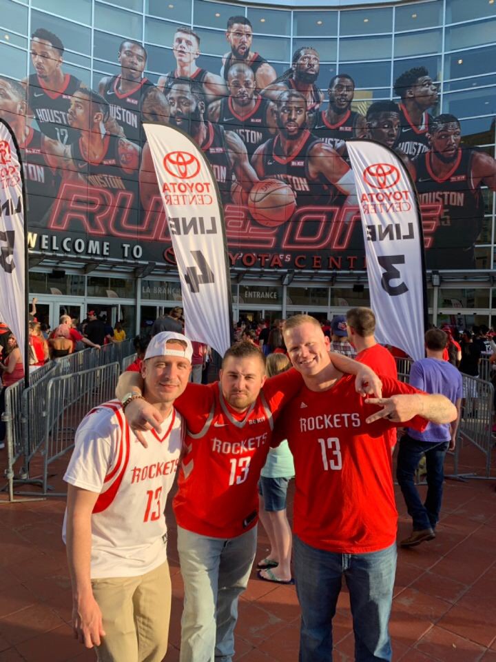 LegacyBizInc's tweet image. Members of the #LegacyBusinessDevelopment team had fun cheering on the #Houston #Rockets! 🏀