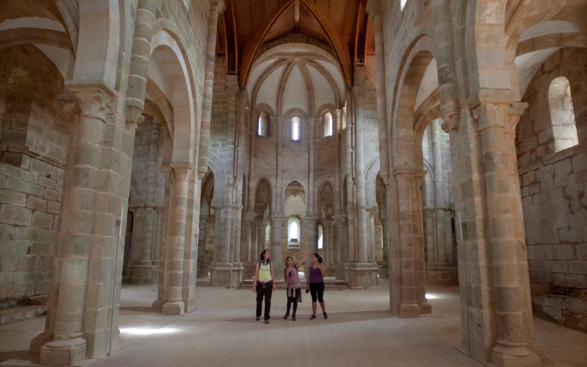 turisriasbaixas's tweet photo. La ruta de los monasterios de #PontevedraProvincia conjuga lo mejor de la arquitectura religiosa con historia, paisaje y arte. Recorre los impresionantes conjuntos de #Carboeiro, #Armenteira, #Poio, #Lérez, #Aciveiro y #Oia. Sacia tu #HambredeExperiencias https://t.co/jyK7PepSir https://t.co/0ocPSL7Kk2