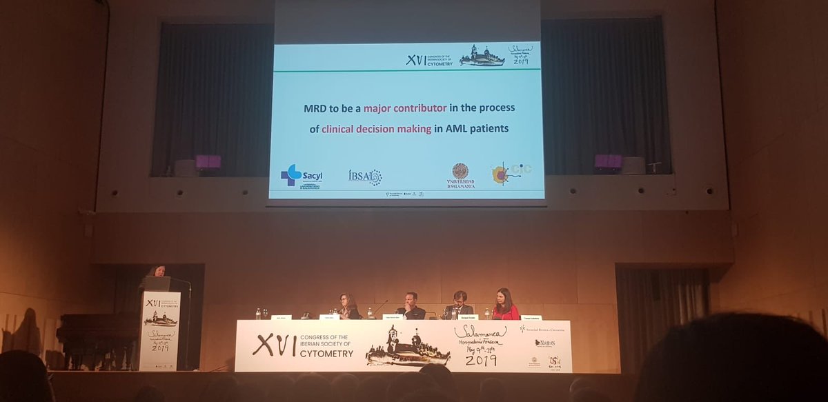 HematoCAUSA's tweet photo. La Dra Belen Vidriales @mbvidri @HematoCAUSA presentando MRD en LMA #FlowCytometry #FC #Citometria #SIC2019 #Salamanca #AML #LMA https://t.co/oyvInmbBHZ