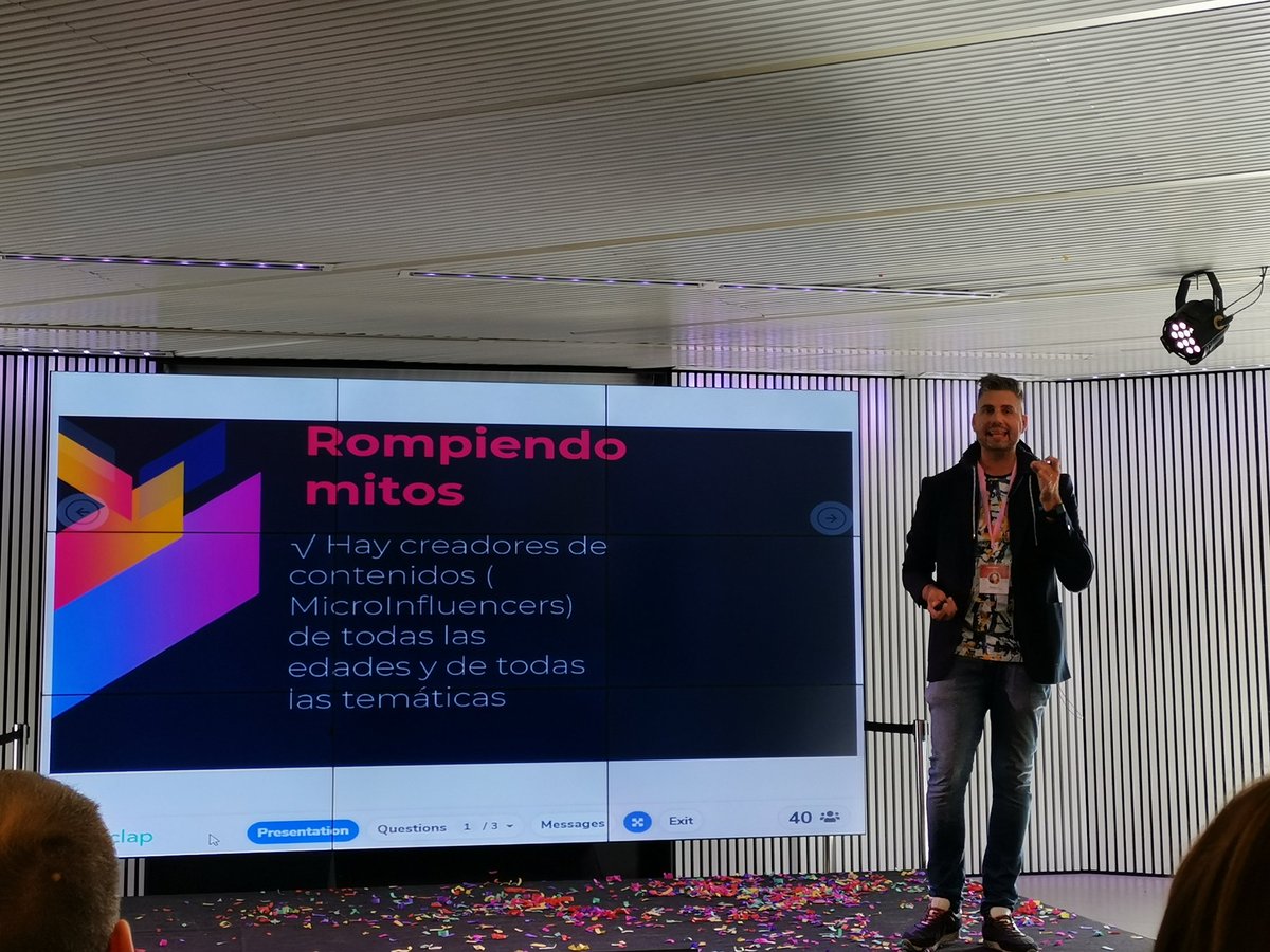 dumbelen's tweet photo. ¡Oscar Cumí que no ha parado en todo el día! #IMDAY2019 #Barcelona https://t.co/vbFNjjyIeB