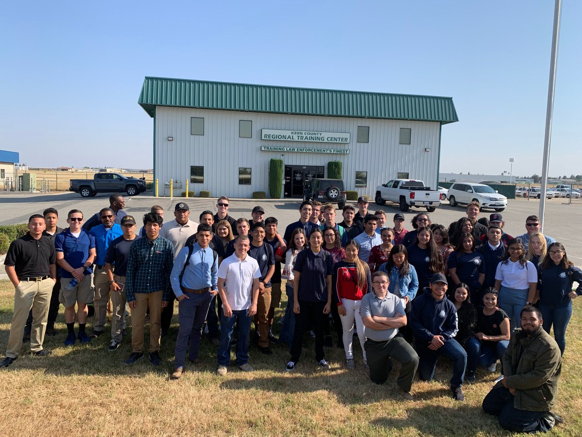 KernCoSheriff's tweet photo. #JoinKCSO #ROC #Careers
Regional Occupational Center (ROC) students are exploring career paths, and got an in-depth look inside the Kern County Sheriff's Office.
From the Training Center, to SWAT, Air Support and K9, the youth learned what a career in law enforcement looks like. https://t.co/ll3vs9FM0r