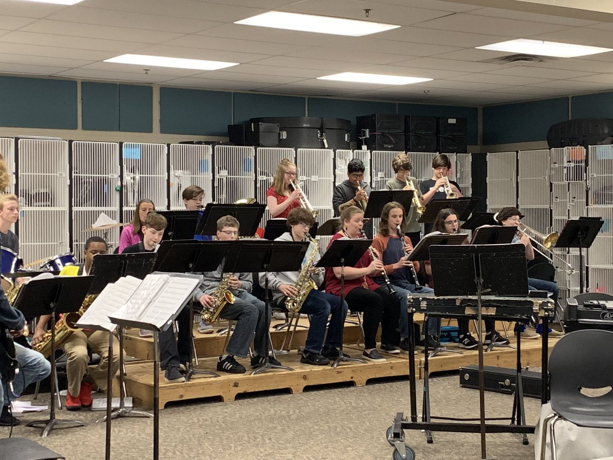 DMS Band tweet media